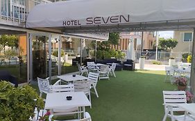 Hotel Seven Torre Pedrera